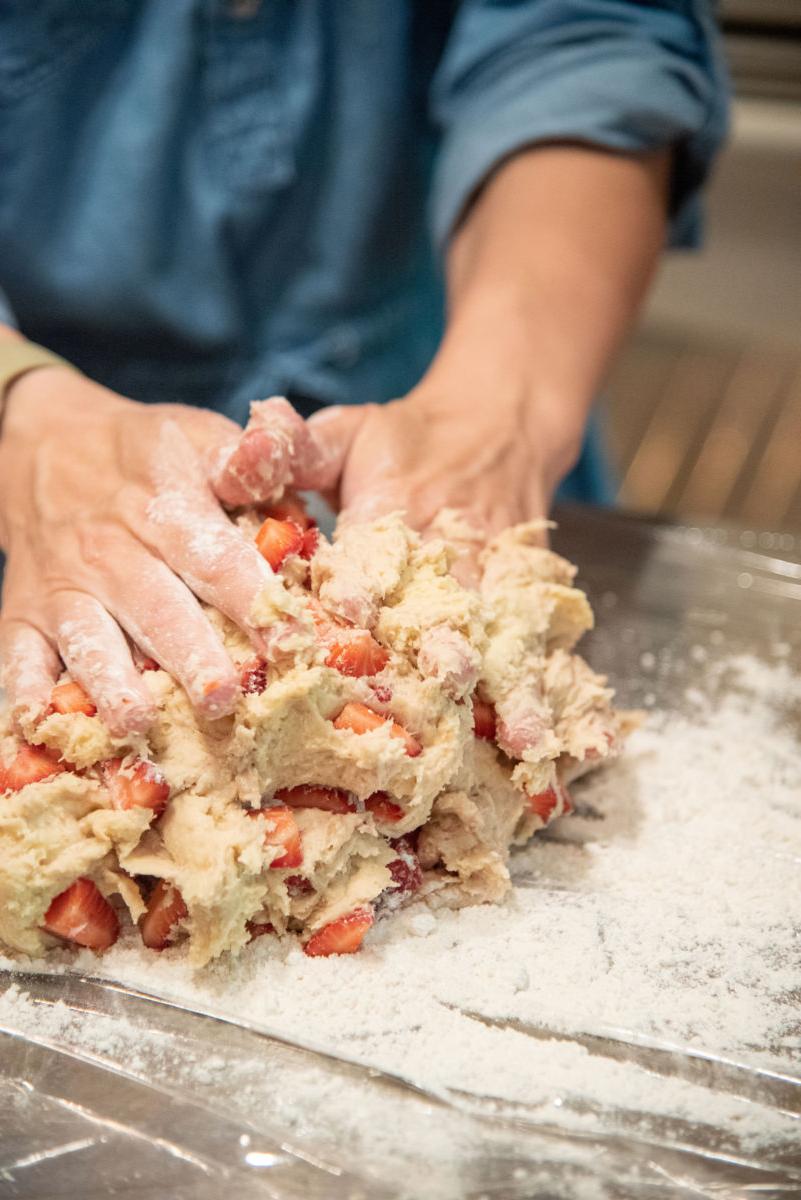 Mom's Fresh Strawberry Scones 